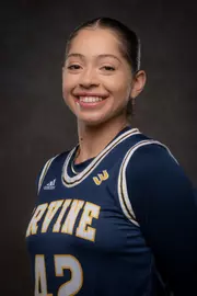 naomi-hunt-wbb-2022-head-shot