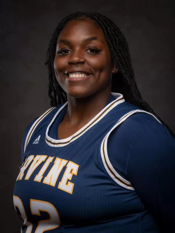 nevaeh-parkinson-wbb-2022-head-shot