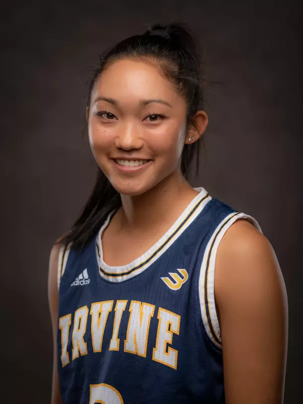 nikki-tom-wbb-2022-head-shot