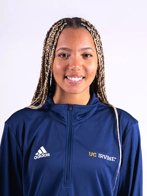kiyana-cole-track-2023-head-shot
