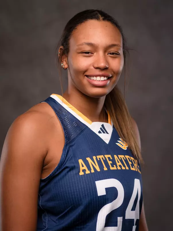 nevaeh-dean-wbb-2023-mug