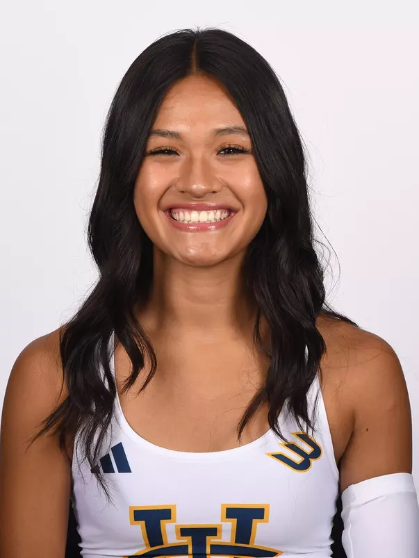 lauren-aquino-wtrack-2023-mug