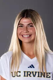 kaitlyn-paculba-uci-wsoc-2024-headshot