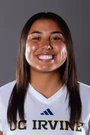 desiree-mendoza-uci-wsoc-2024-headshot