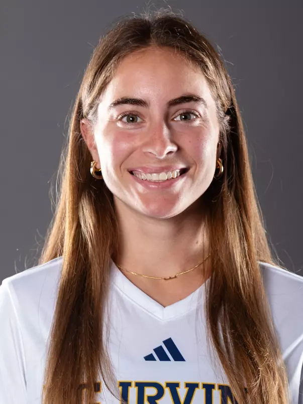 ella-colombini-uci-wsoc-2024-headshot