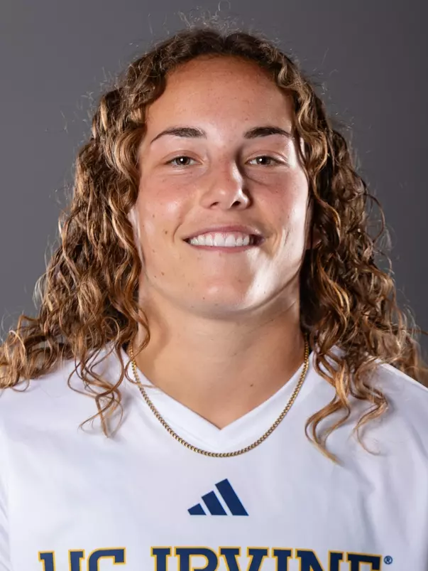 emilie-castagna-uci-wsoc-2024-headshot