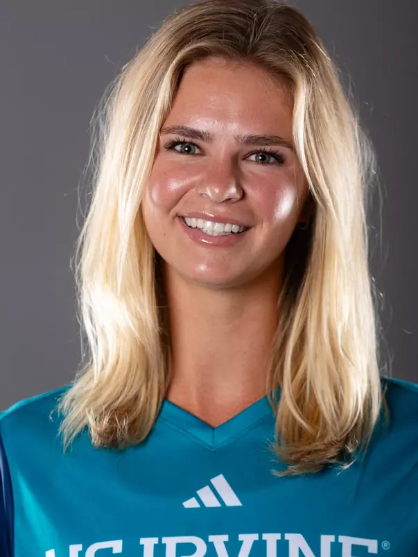ashley-naylor-uci-wsoc-2024-headshot