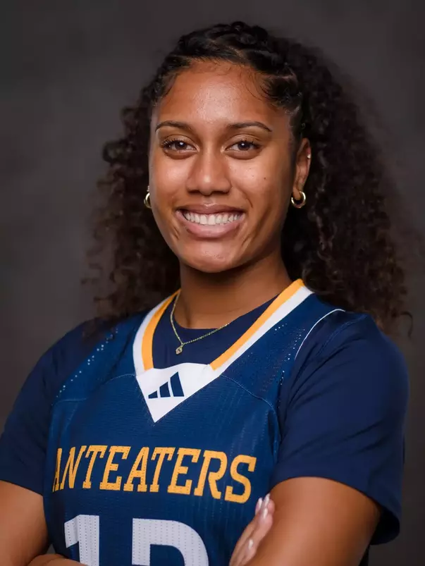 lani-stores-wbb-2025-26-mug