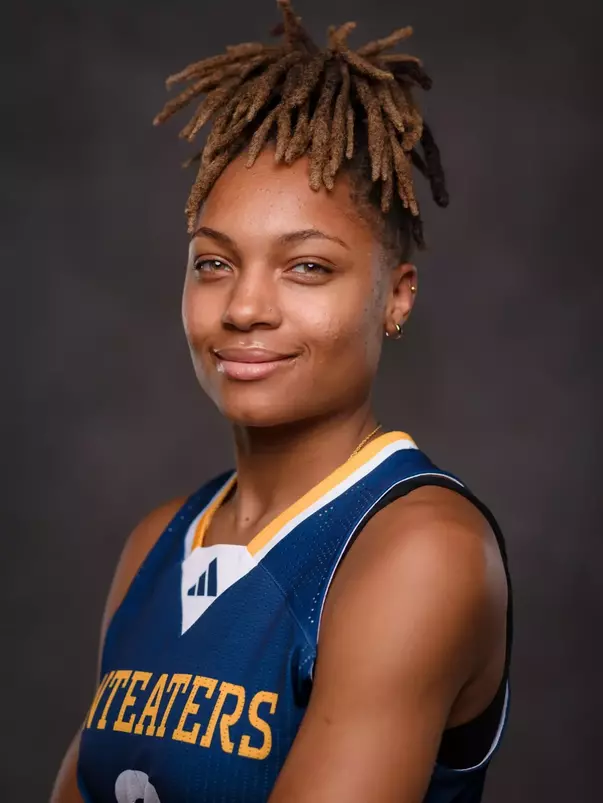 kianna-wormly-wbb-2025-26-mug