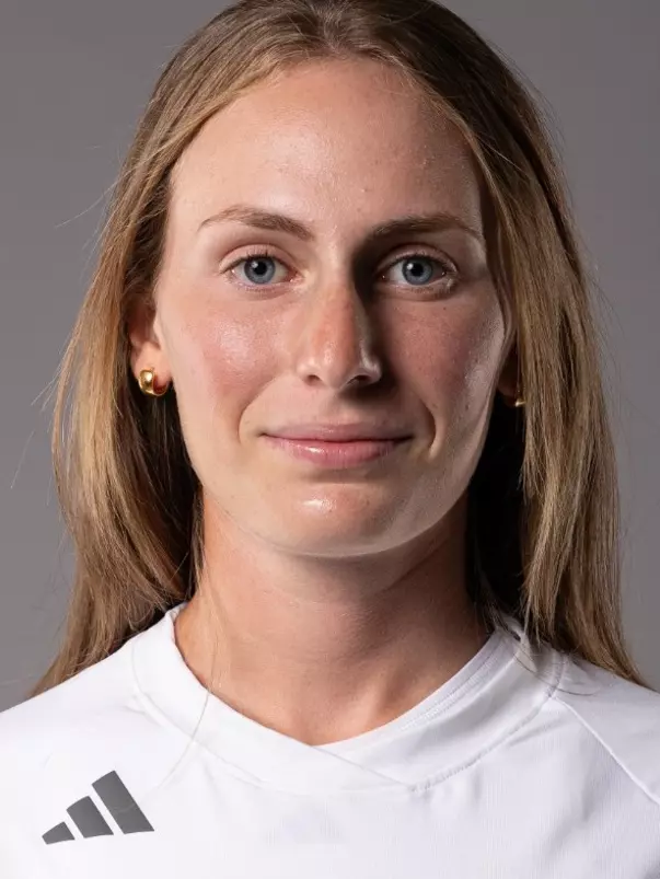 ani-vanetsyan-uci-wten-20252026-headshot