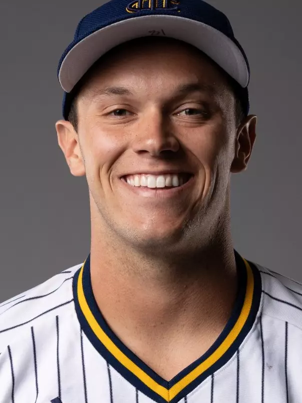 zach-crandall-uci-bsb-2026-headshot