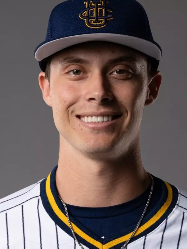 julian-custer-uci-bsb-2026-headshot