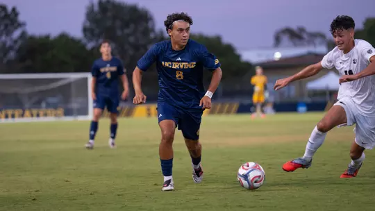 Isaiahs Gutierrez drives upfield in a 2026 match vs. Oregon State