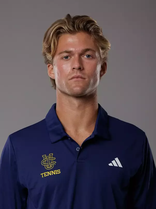 Holland Snell_MTEN_Headshot_2026