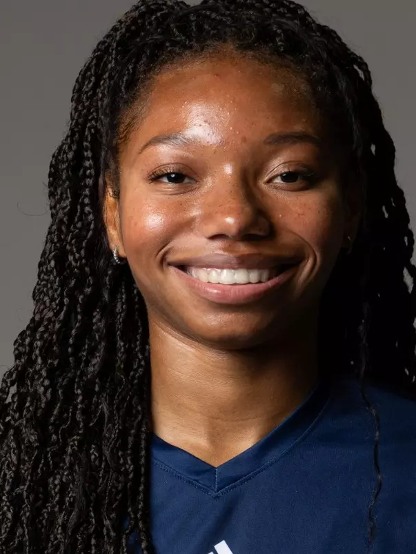 cam-lawsonkitchen-uci-wsoc-2026-recruitheadshotnewcomer