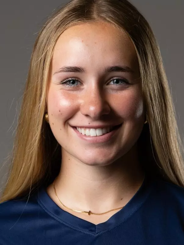 keira-baranski-uci-wsoc-2026-recruitheadshotnewcomer