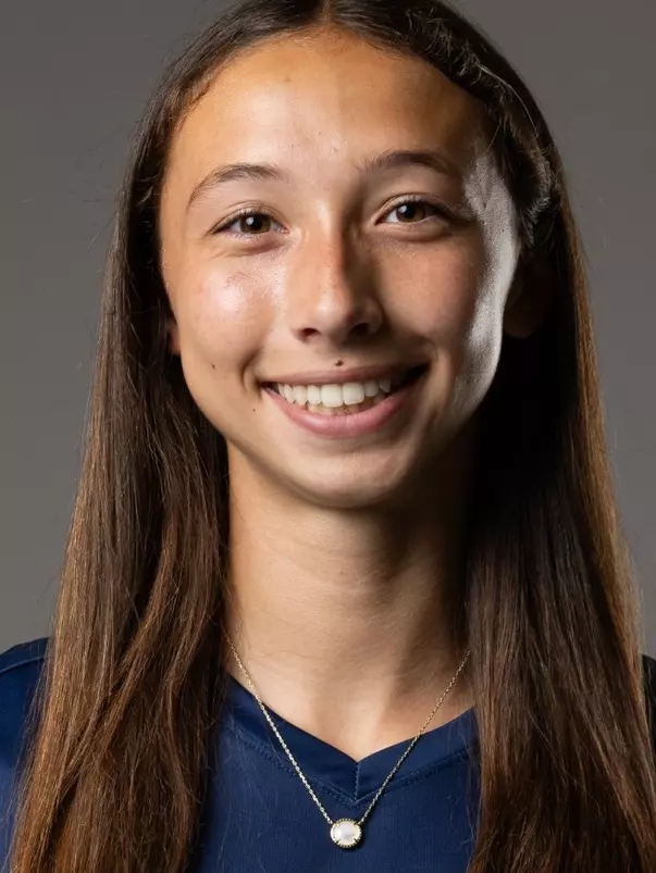 samara-maldonado-uci-wsoc-2026-recruitheadshotnewcomer