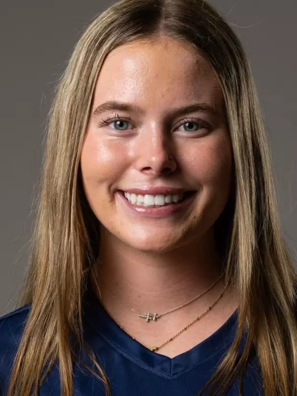 iri-griffin-uci-wsoc-2026-recruitheadshotnewcomer