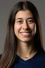isabella-meric-uci-wsoc-2026-recruitheadshotnewcomer