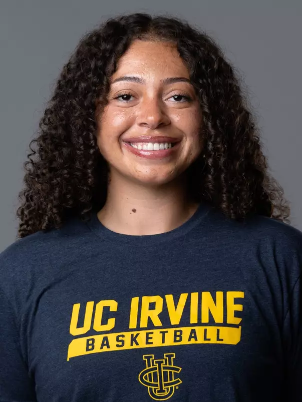 Head shot of UC Irvine women's basketball assistant coach Naomi Hunt