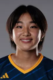 mimi-yamamoto-uci-wsoc-2026-headshot
