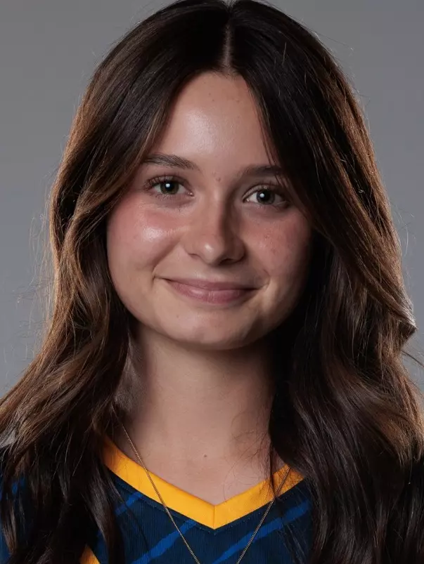 lianna-tsabur-uci-wsoc-2026-headshot