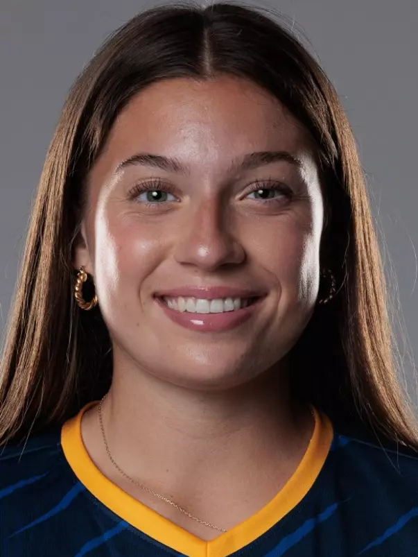 taylor-esparza-uci-wsoc-2026-headshot