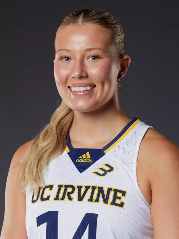 Head shot of Summah Hanson in a white UC Irvine jersey.