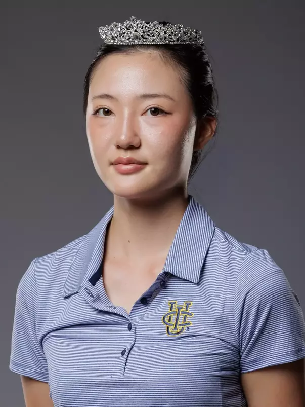 Veronica Man - WGOLF Headshot 2026