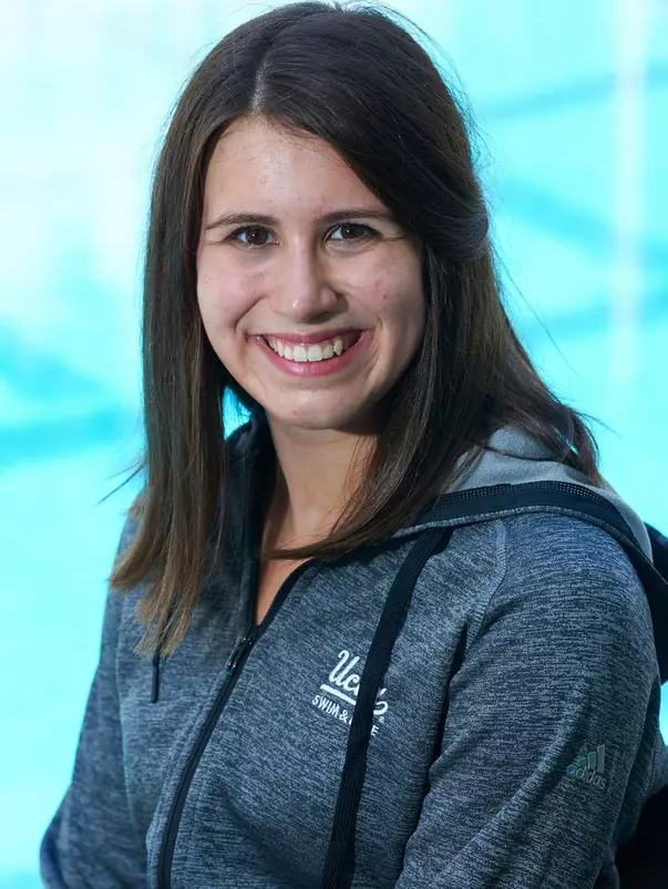 Elena Escalas 15-16 HS