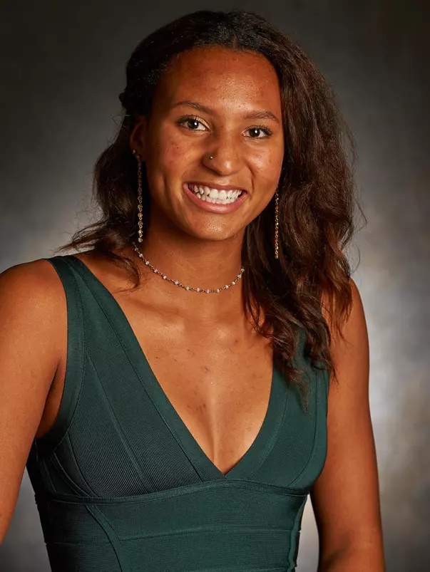 Elleyse Garrett 2017 head shot