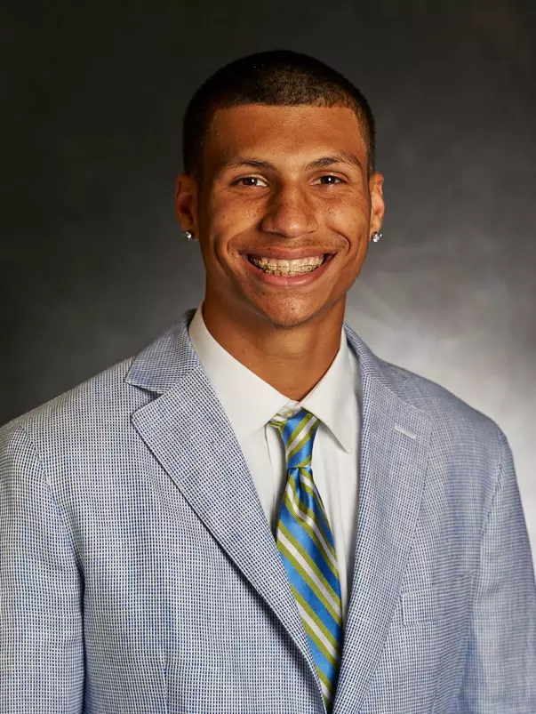 Isaiah Holmes 2017 head shot