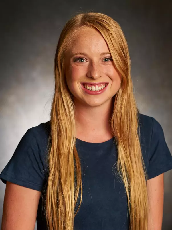 Lilly Schmidt 2017 head shot