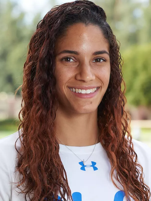 Lilliana Hebert 2018 Head Shot