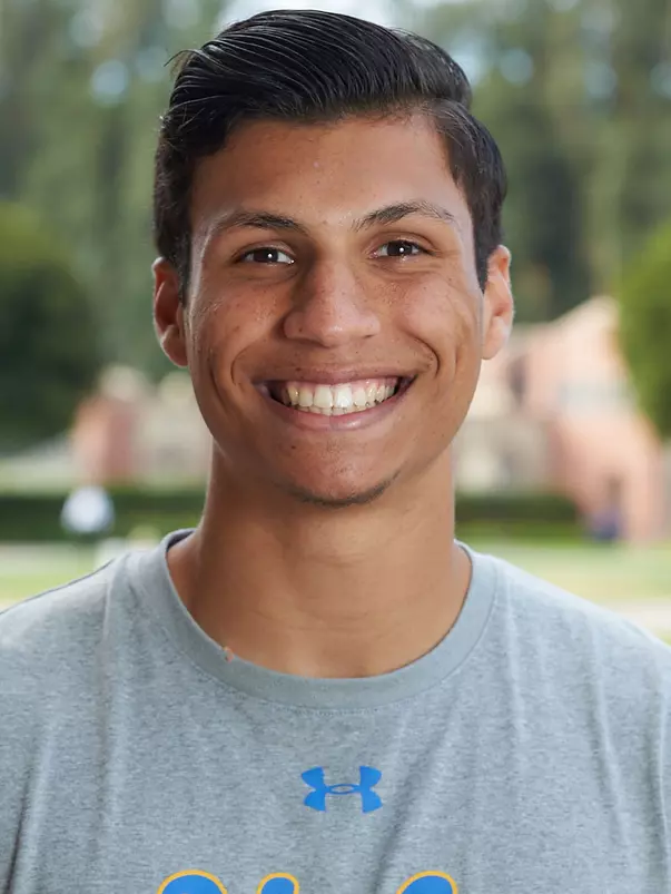 Isaiah Holmes 2018 Head Shot