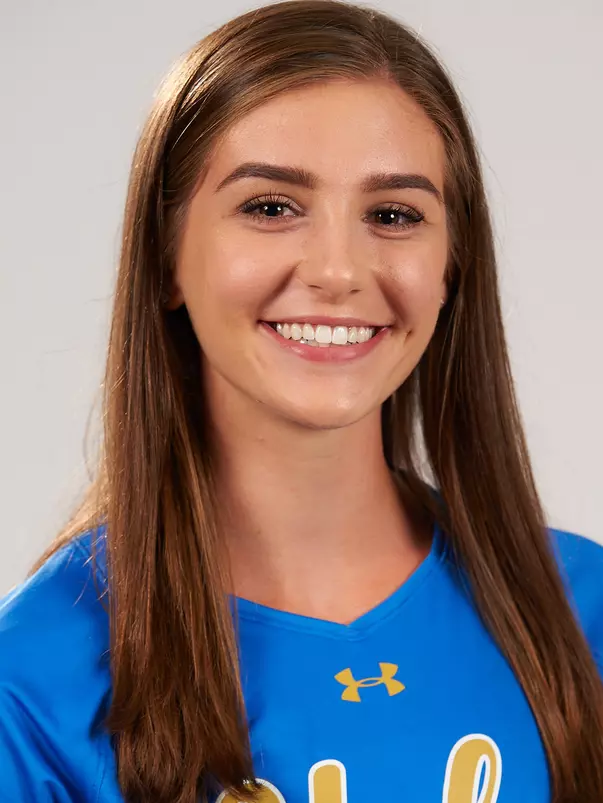 Emily Weintraub - 2018 Head Shot