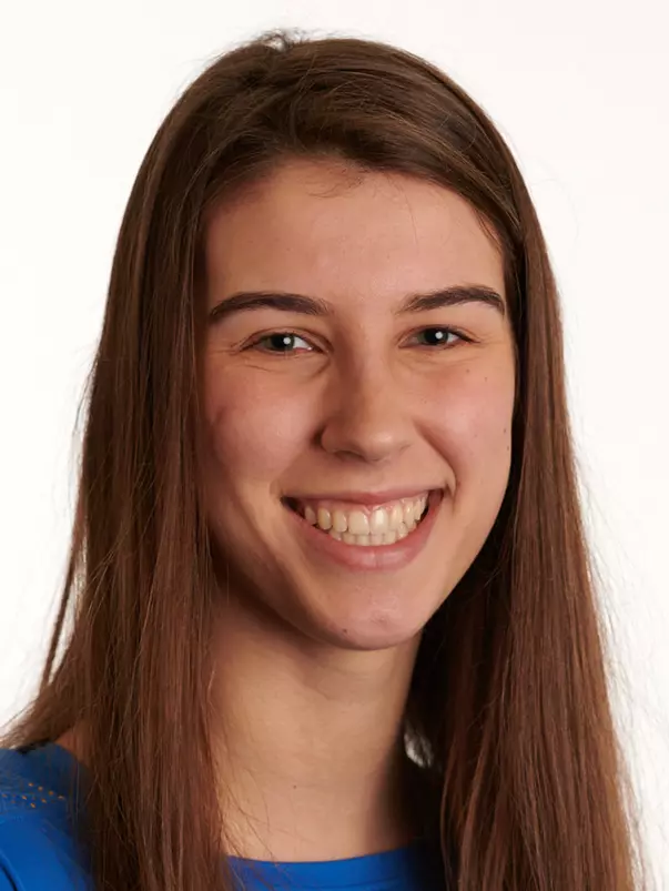 Jillian Chellis, 2019 rowing headshot