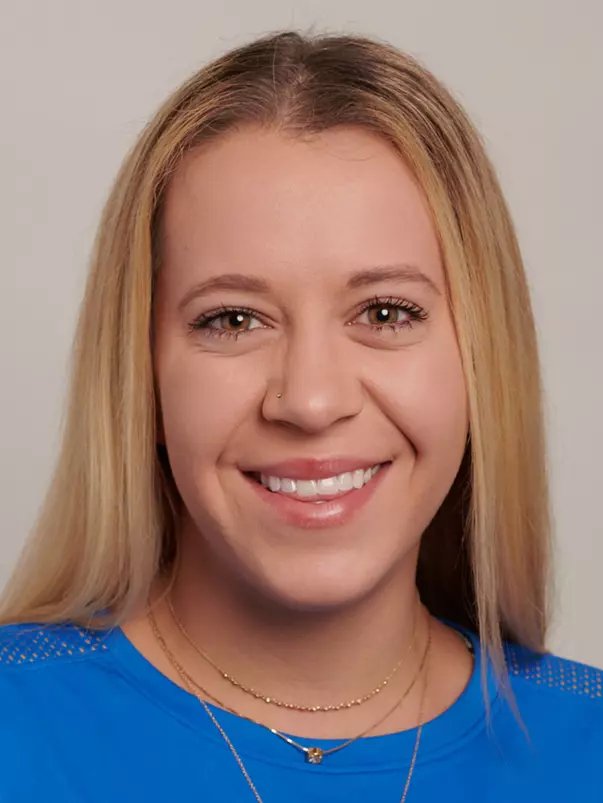 Clare Fina, 2019 rowing headshot