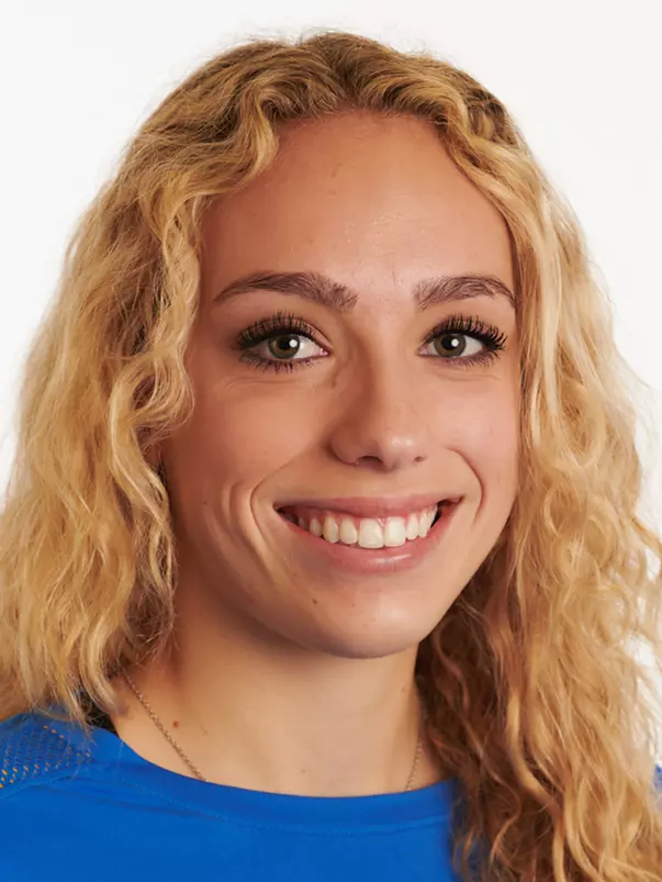 Katie Gath, 2019 women's rowing headshot