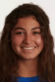 Paula Jaramillo, 2019 women's rowing headshot