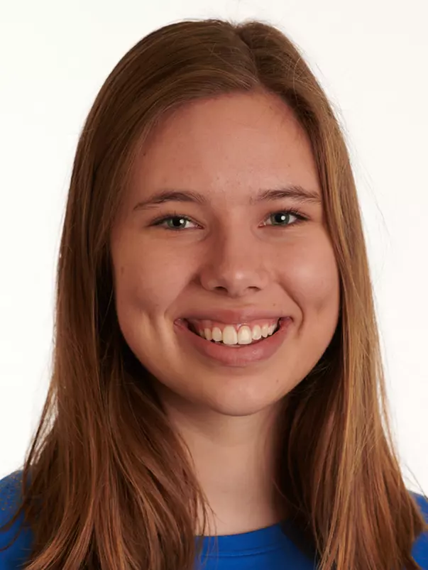 Claire Lisle, 2019 women's rowing headshot