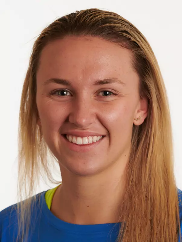 Sophie Sutton, 2019 women's rowing headshot