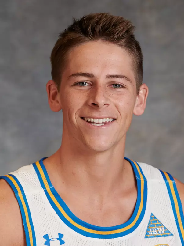 Isaac Wulff, headshot