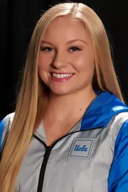 Savannah Kooyman 2021 Head Shot