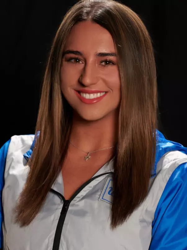 Nicole Shapiro 2021 Head Shot