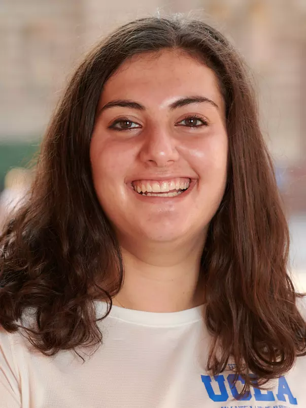 Gabby Bromberg, rowing headshot