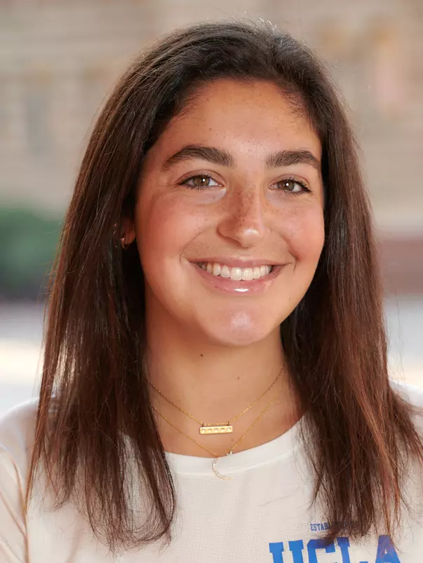 Juliette Frank, rowing headshot