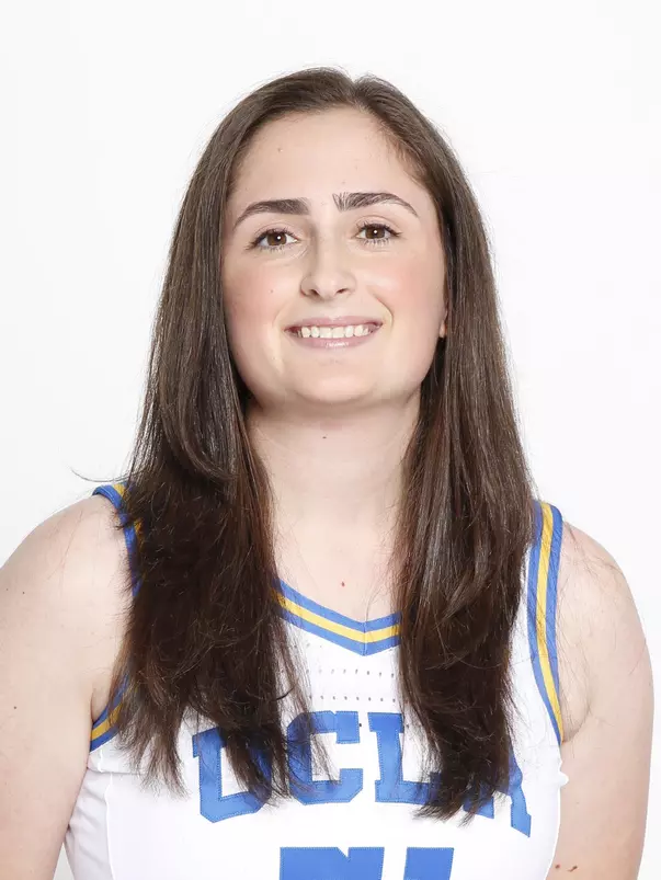 2021-22 Eliana Sigal headshot