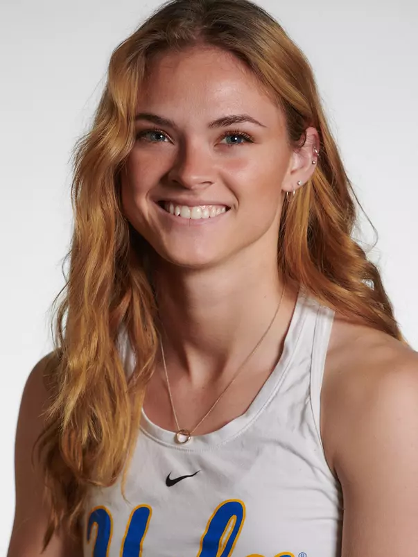 UCLA Athletics - 2022 UCLA Women's Gymnastics Media Day portraits and poster photos.  UCLA, Los Angeles, CA.
November 11th, 2020
Copyright Don Liebig/ASUCLA
Andres_Emma_011.NEF