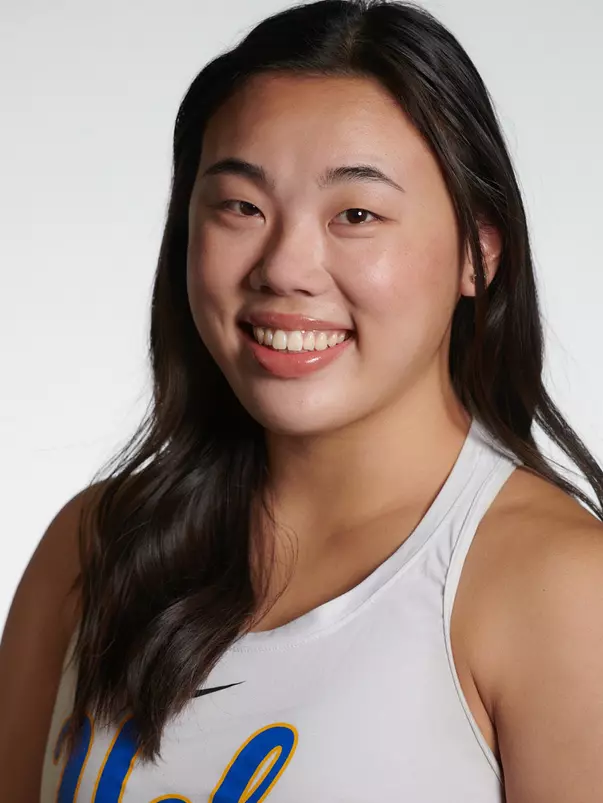 UCLA Athletics - 2022 UCLA Women's Gymnastics Media Day portraits and poster photos.  UCLA, Los Angeles, CA.
November 11th, 2020
Copyright Don Liebig/ASUCLA
Lee_Emily_004.NEF